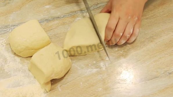 самса с фаршем из слоеного теста