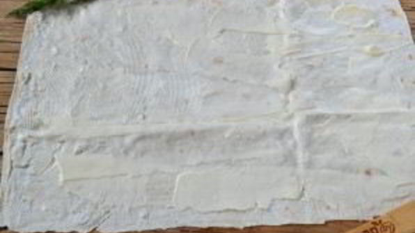 шаверма с пикантной курочкой и чесночным соусом