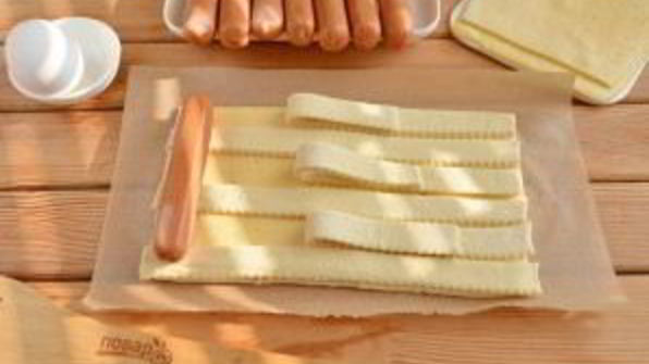 сосиски в плетеном тесте