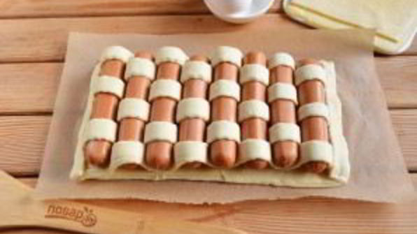 сосиски в плетеном тесте