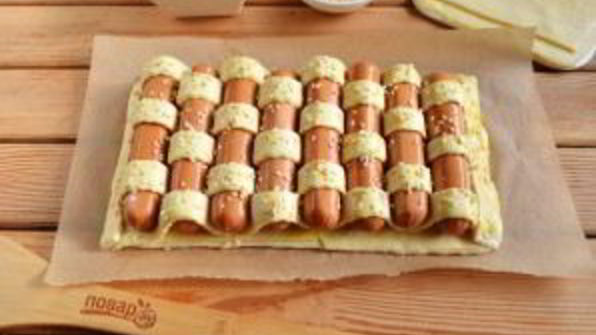 сосиски в плетеном тесте