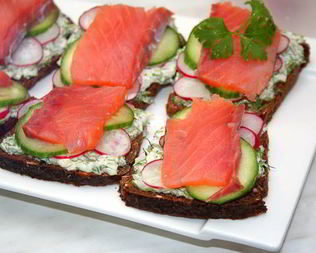 Датский рыбный сэндвич