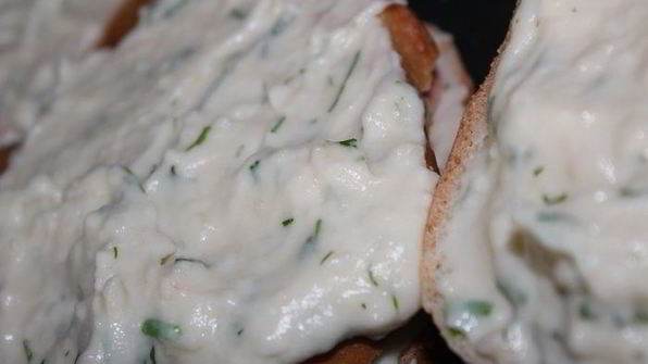 хрустящие сэндвичи с соусом бешамель