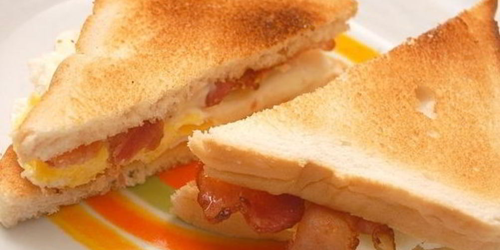 Рецепт сэндвича с беконом и яйцом