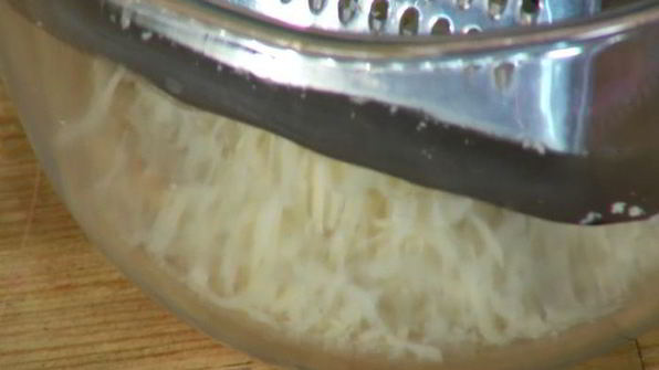 сэндвич с курицей в сырной корочке