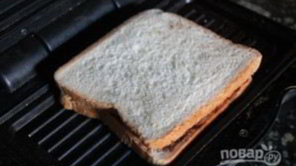 сэндвич с нутеллой и бананом