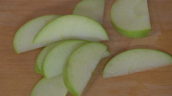 сэндвичи со свиными котлетками и яблоками