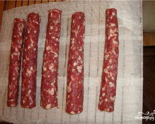 Сырокопченая колбаса