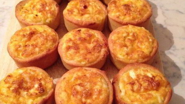 сырные тарталетки с тунцом