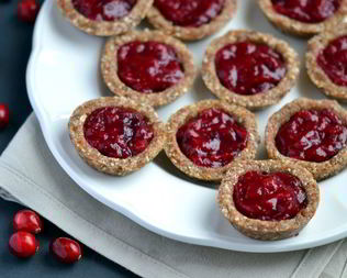 Тарталетки с брусникой