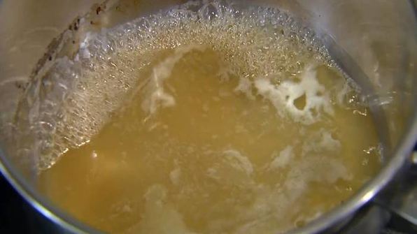 тарталетки с двойным кремом и клубникой