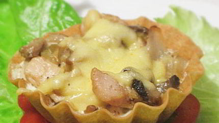 Тарталетки с курицей и грибами
