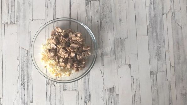 тарталетки с печенью трески и яйцом