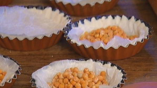 тарталетки с рикоттой и руколой