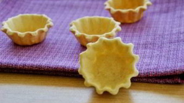 тарталетки с сырной начинкой