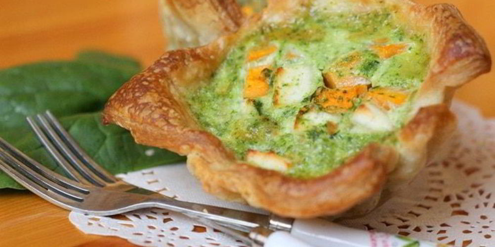 Рецепт тарталеток с тыквой и фетой в сливочно-шпинатной заливке