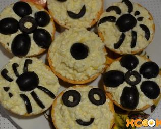 Тарталетки с яйцом и сыром