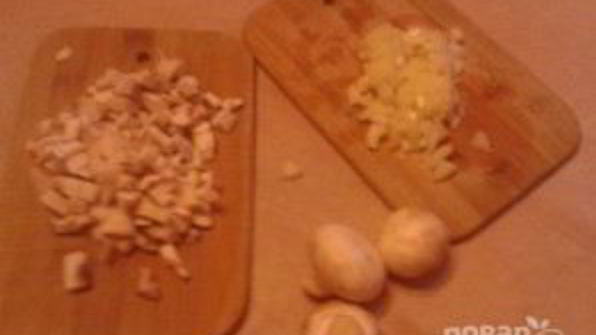 закрытые тарталетки с курицей и грибами