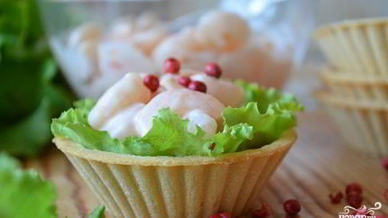 Закуска с креветками в тарталетках