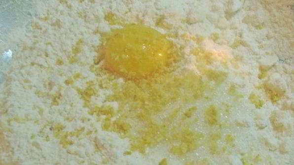 изысканный сливовый тарт