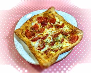 Капрезе тарт с томатами и сыром моцарелла