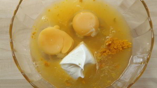 миндальный тарт с черной смородиной