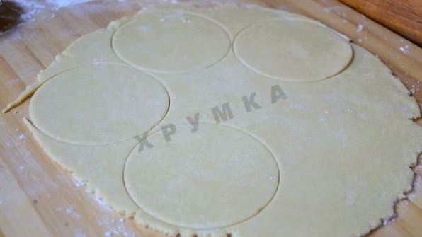 мини тарты с грибами и пармезаном