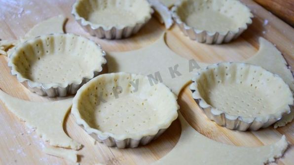 мини тарты с грибами и пармезаном