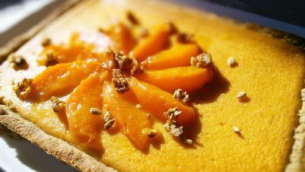 Ореховый тарт с персиковым курдом