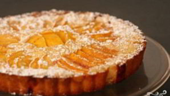 персиковый тарт с посыпкой