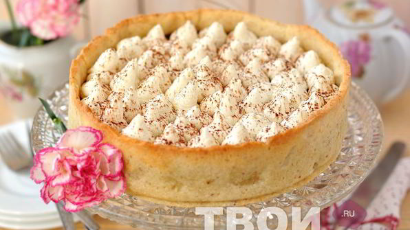 шоколадный тарт с карамелью и соленым арахисом