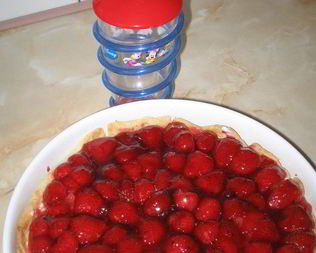 Тарт с белым шоколадом и двойной клубникой