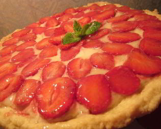 Тарт с клубникой и белым шоколадом