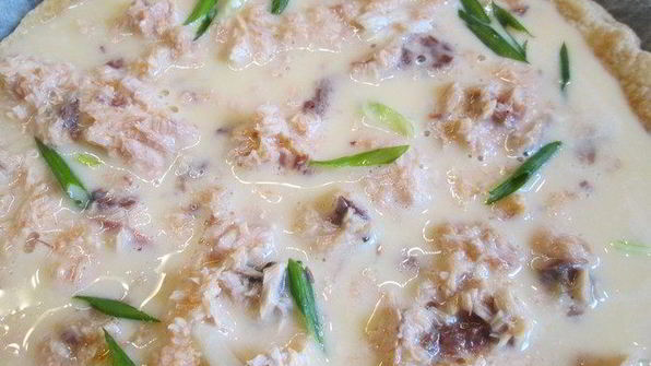 тарт с лососем и овощами