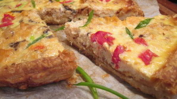 тарт с лососем и овощами