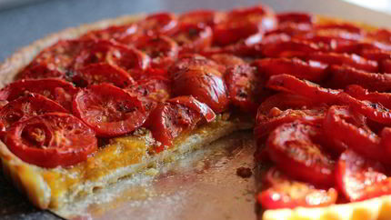 Тарт с помидорами и тыквой