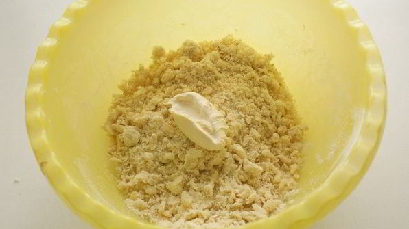 тарт с рикоттой и брусникой