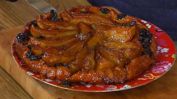 тарт татен с грушами и изюмом