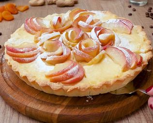 Яблочный тарт с заварным кремом