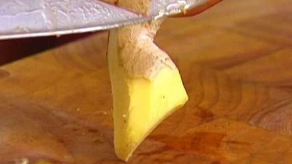 французские тосты с имбирно-клюквенным соусом