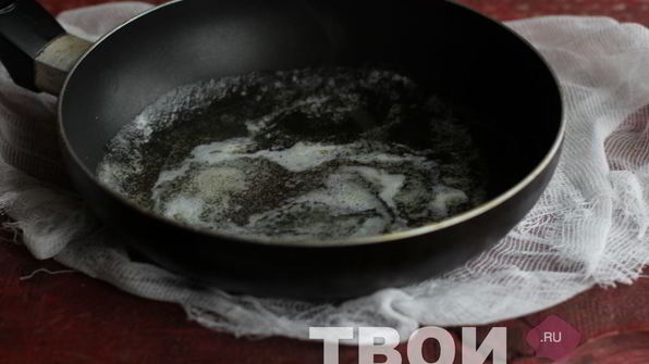 тост с яичницей-болтуньей и семгой