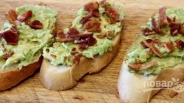 тосты с беконом