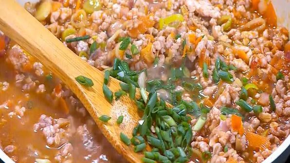 тосты с индейкой и овощами