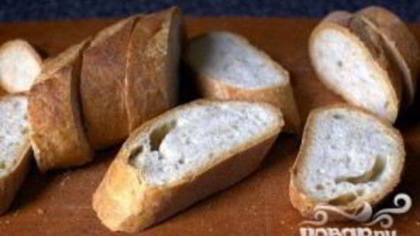 тосты с салатом из баклажанов