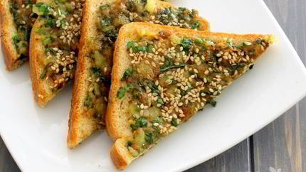 Тосты со шпинатом