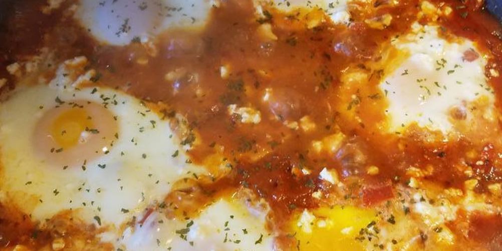 Рецепт шакшуки с брынзой