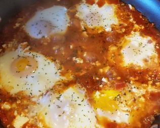 Шакшука с брынзой