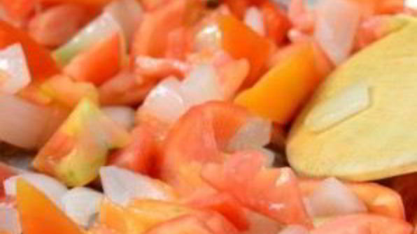 яичница-болтунья с помидорами