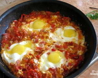 Яичница израильская