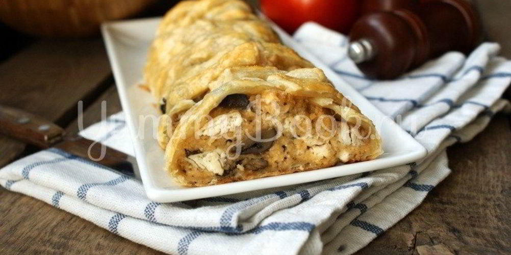 Рецепт яичницы с филе и грибами в слоеном тесте